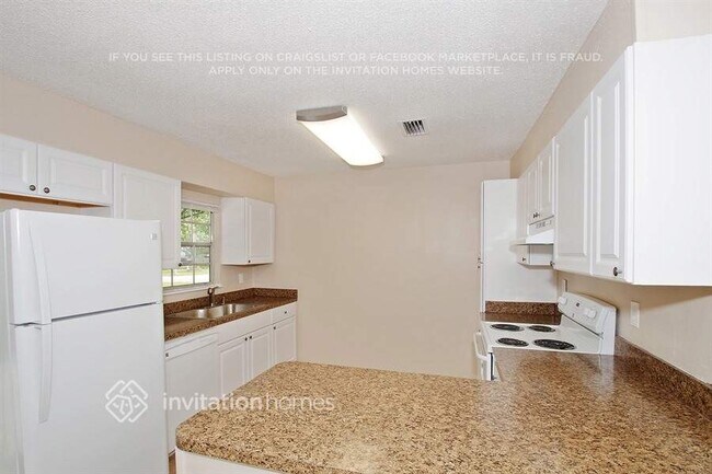 Foto del edificio - 2 Juniper Ln