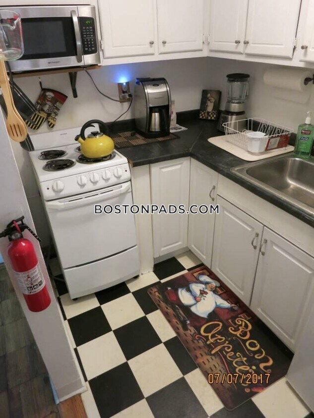 Primary Photo - 21 Boston St
