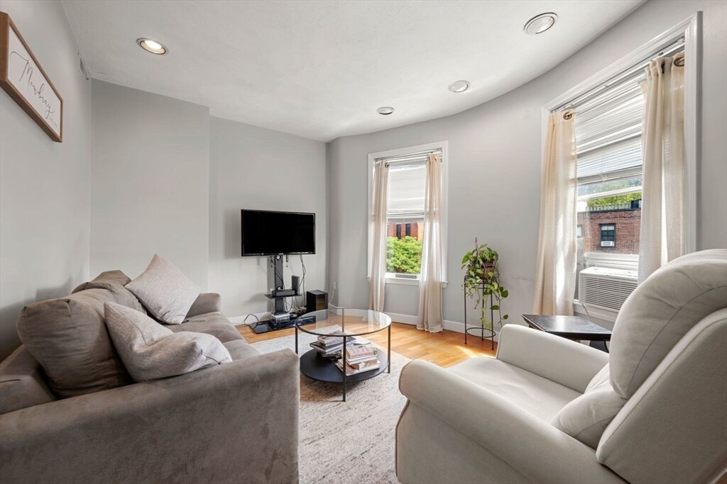 Foto principal - 277 Shawmut Ave