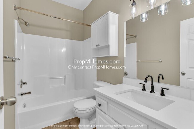 Foto del edificio - Wonderful Three Bedroom Home In West Linn!...