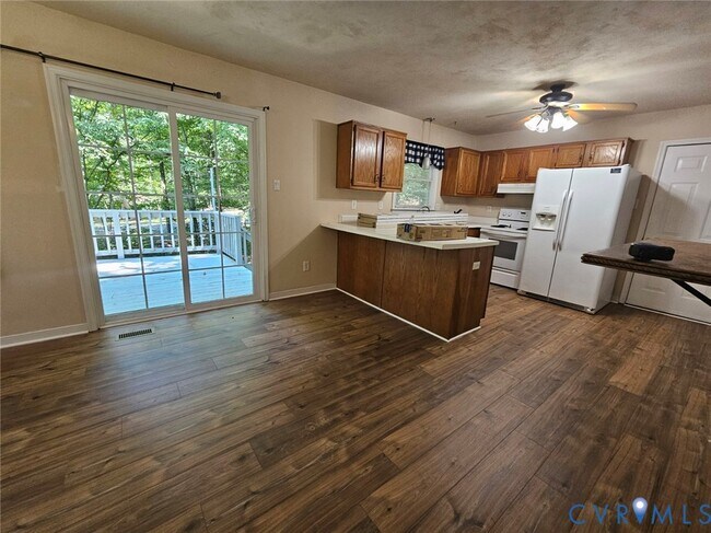 Foto del edificio - 3317 7 Oaks Terrace