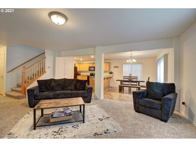 Building Photo - Gorgeous 3BD Home in Whipple Creek! Minute...
