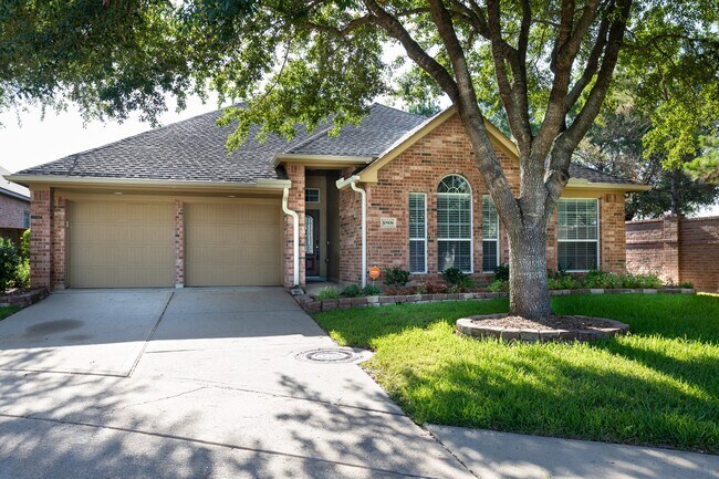 Building Photo - 10906 Bernalda Cir