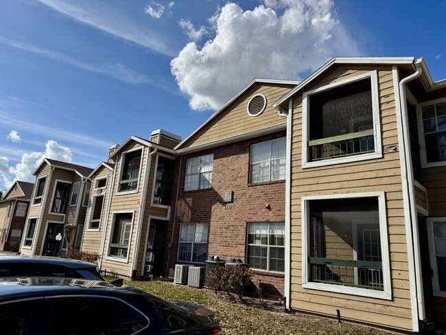 Photo - 5533 Chrishire Way Townhome