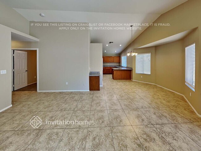 Foto del edificio - 4542 E Scott Ave