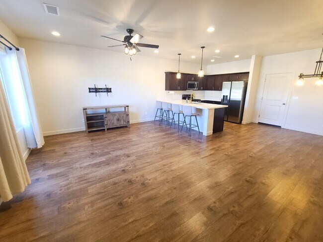 Foto del edificio - 12296 Curtis Ct