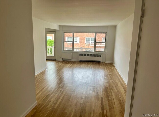 Foto del edificio - 31 Maple Ave