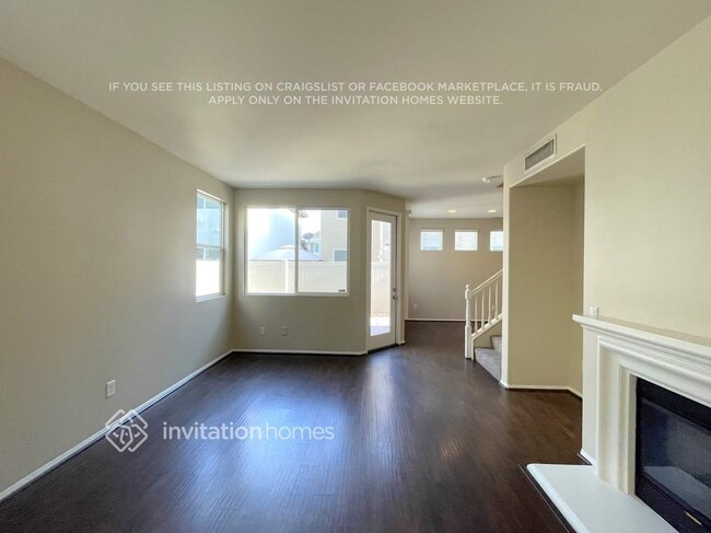 Building Photo - 1052 E Agate Ct