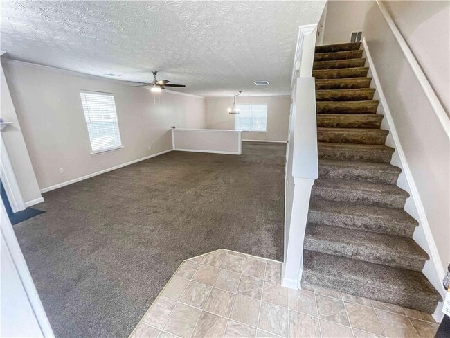 Foto del edificio - 6205 Tree Ridge Dr N W