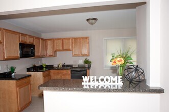 Building Photo - 331 Radcliff St