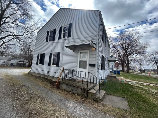 Building Photo - 4027-4029 Gary Ave