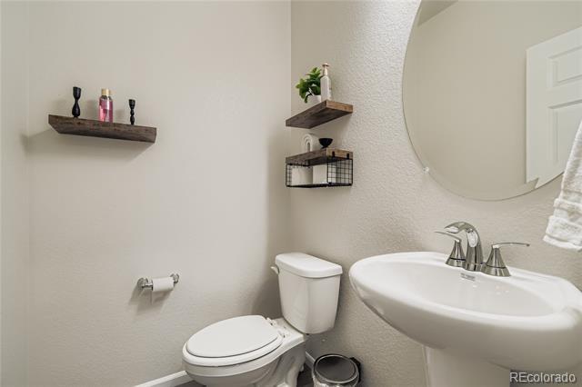 Foto del edificio - 8870 Sedalia St