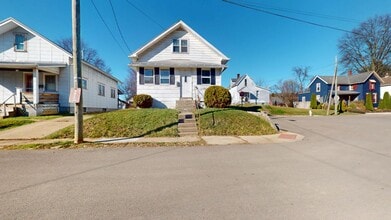 Building Photo - 311 Auburn St