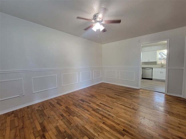 Foto del edificio - 1335 Richard St