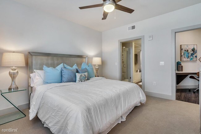 Foto del edificio - 3302 S Shepherd Dr