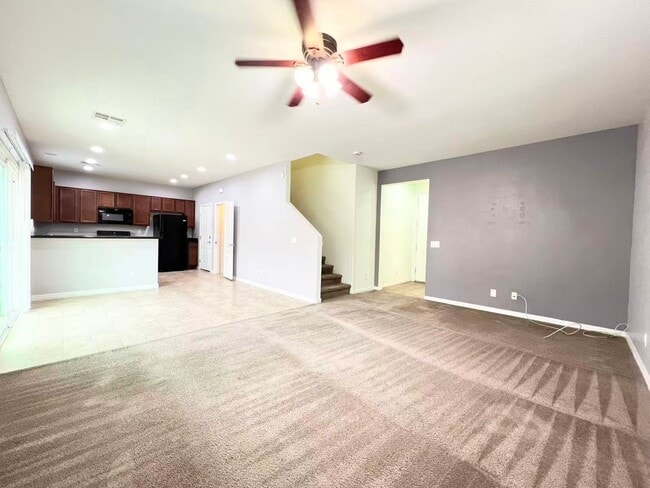 Building Photo - Southwest Las Vegas Living – Beautiful Hom...