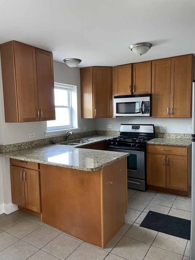 Primary Photo - 301 Bluff Ave