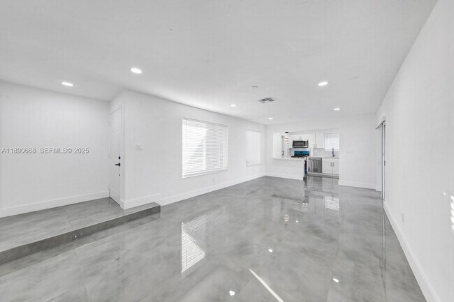 Foto del edificio - 3210 NW 72nd Way