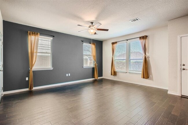 Building Photo - 1604 Los Olivios Wy
