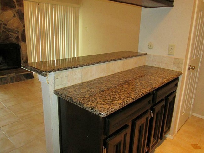 Foto del edificio - 17417 Red Oak Dr