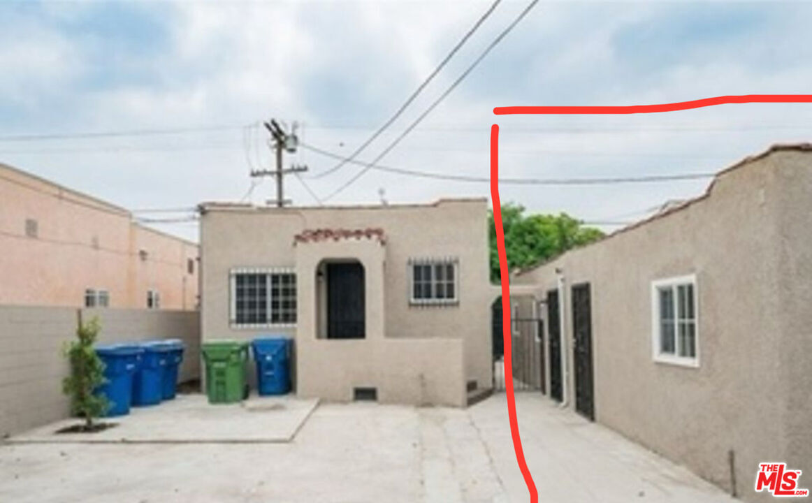 Foto principal - 820 E 84th Pl