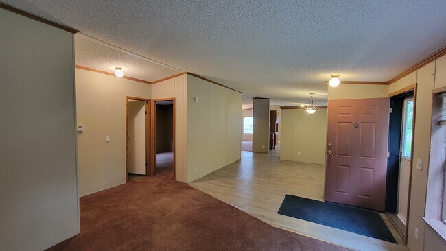 Building Photo - 1634 Hilda St