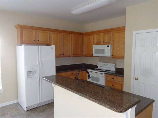 Building Photo - 7495 Sedgebrook Dr E