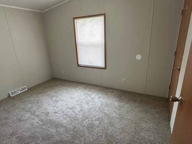 Building Photo - 315 Sheryl A Ln