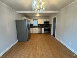 Building Photo - 497 Ocean Ave