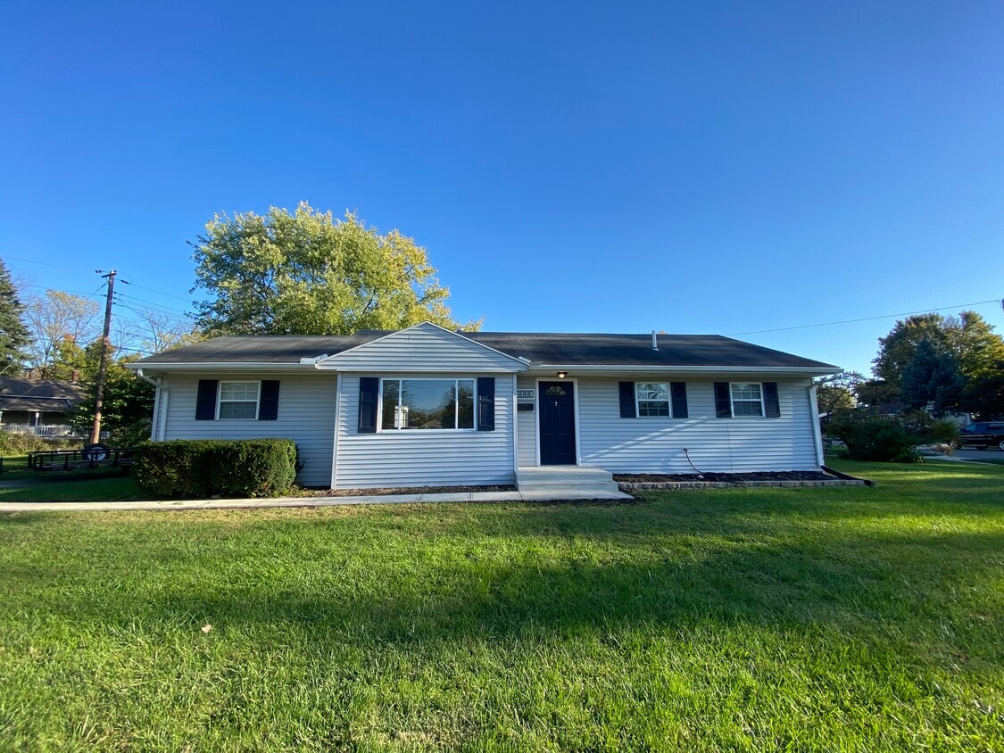 3320 Valleywood Dr, Kettering, OH 45429 House Rental in Kettering, OH