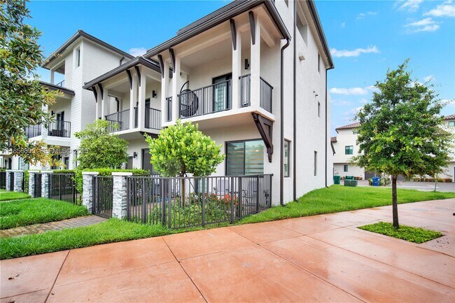 Foto del edificio - 4413 NW 83rd Path