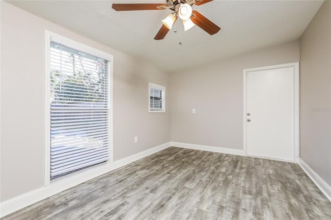 Building Photo - 3703 Sutton Dr