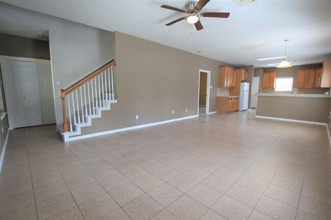 Foto del edificio - NICE 3 BEDROOM 2.5 BATH HOME IN HUMBLE