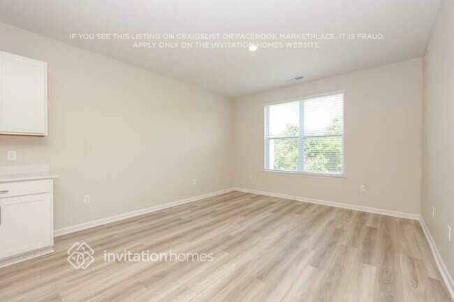 Building Photo - 1005 Legacy Ct