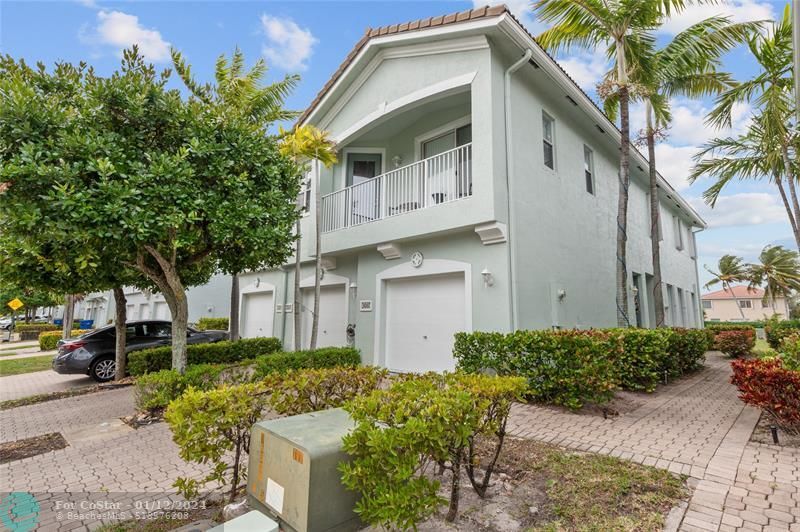 3067 Laurel Ridge Cir, Riviera Beach, FL 33404 Townhome Rentals in Riviera Beach FL