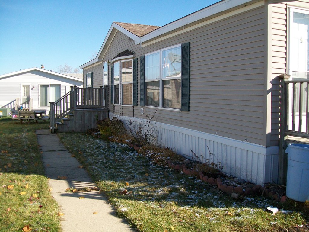 8307 Whitehorn Ln, Fenton, MI 48430 House Rental in Fenton, MI