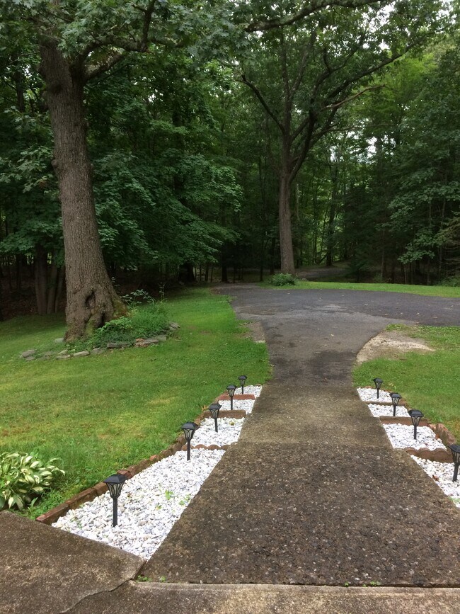 230 Hawleys Corners Rd, Highland, NY 12528 House Rental in Highland