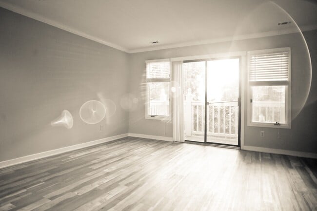 Foto del edificio - Live at Mill Creek in style!