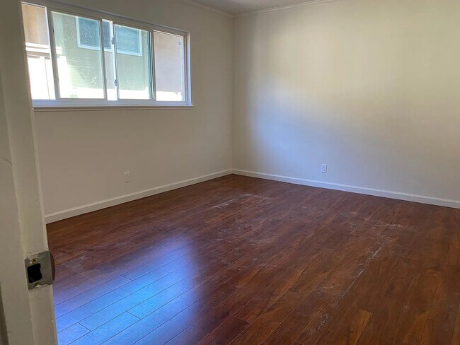 Foto del edificio - 837 Cowper St