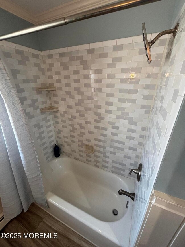 Foto del edificio - 127 Bloomfield Rd