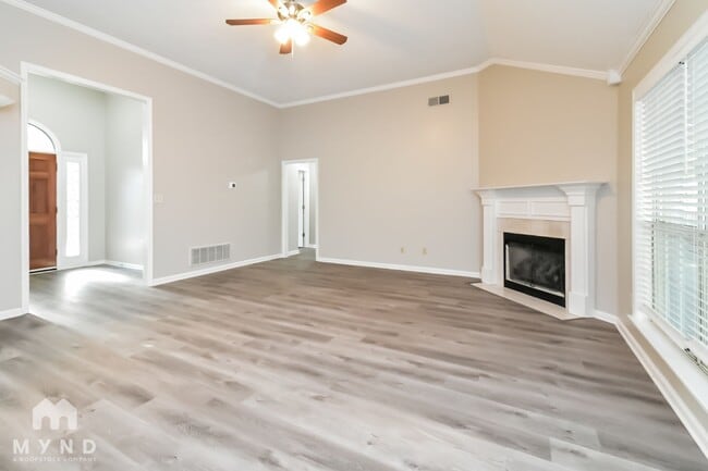 Building Photo - 9437 Bryant Trent Blvd