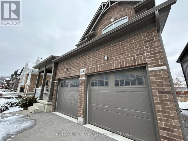 Building Photo - 3596 Carolinia Ct
