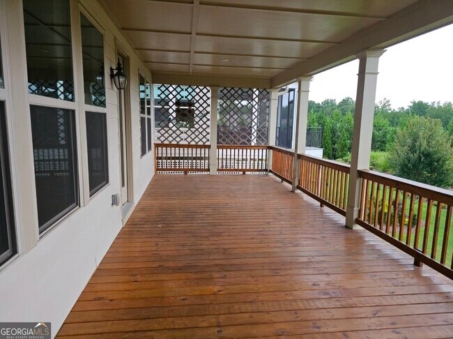 Foto del edificio - 609 Tulip Poplar Dr