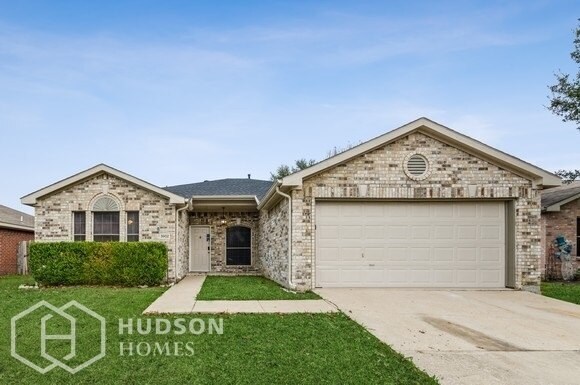 Primary Photo - 3902 Evinrude Dr