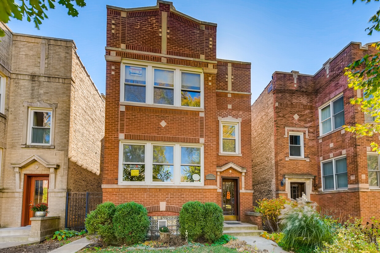2623 W Winnemac Ave, Chicago, IL 60625 Townhome Rentals in Chicago IL