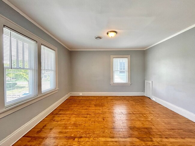 Building Photo - Delaware 81-PLACEMENT Procedure (income restricted)