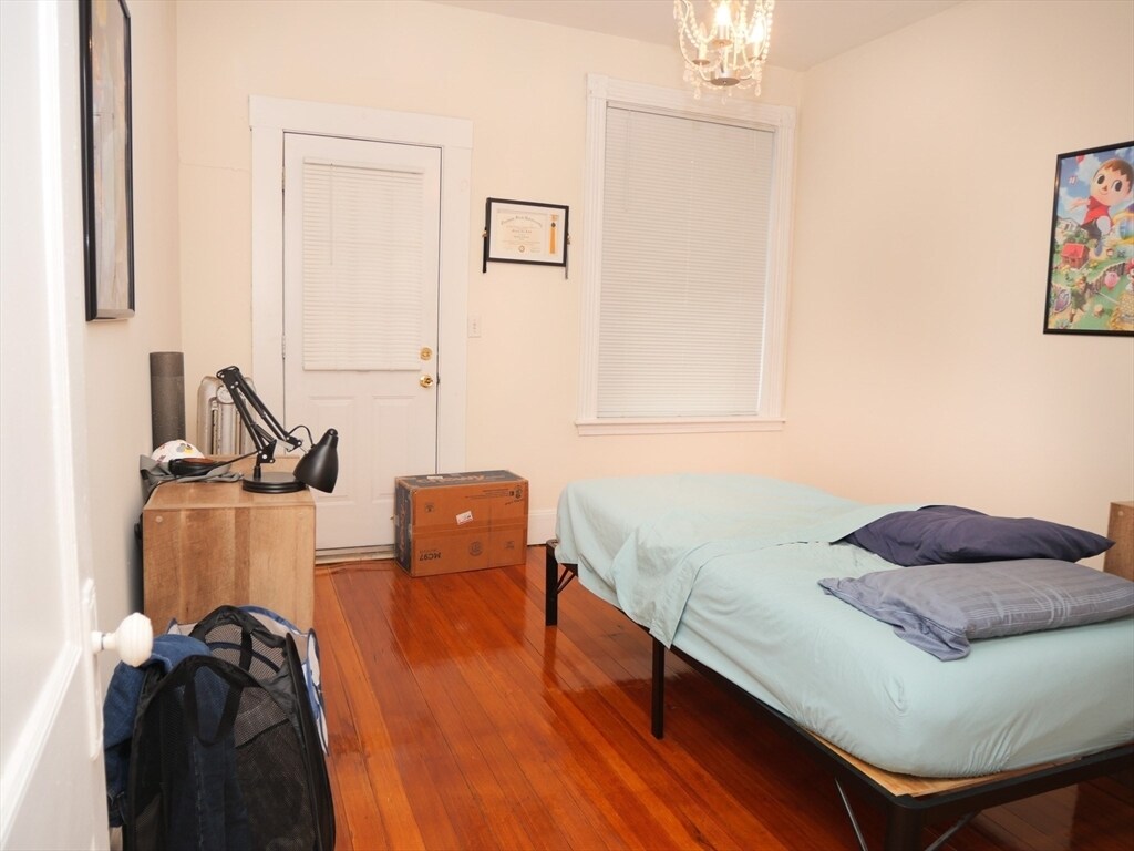 Foto principal - 397A Harvard St