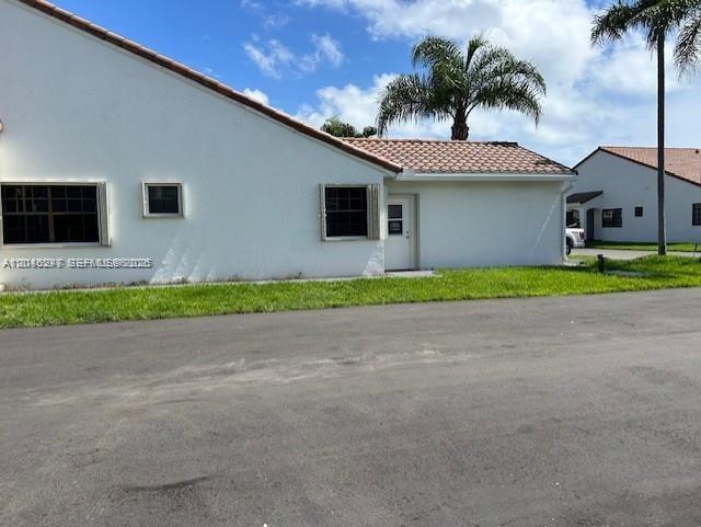 Foto del edificio - 21220 Harbor Way