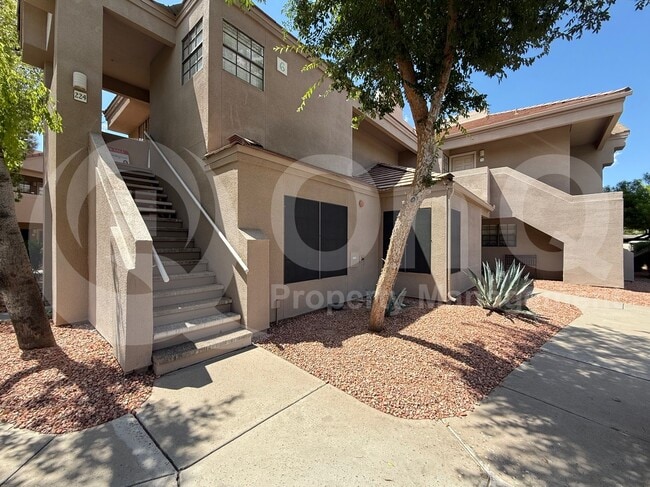 Building Photo - 5950 N 78th St
