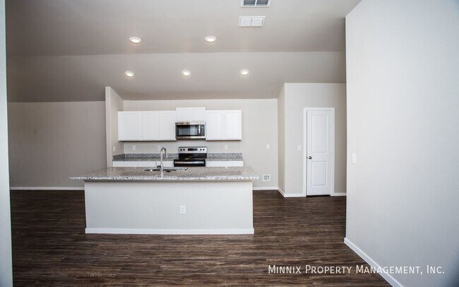 Foto del edificio - 2134 Kirksey Ave